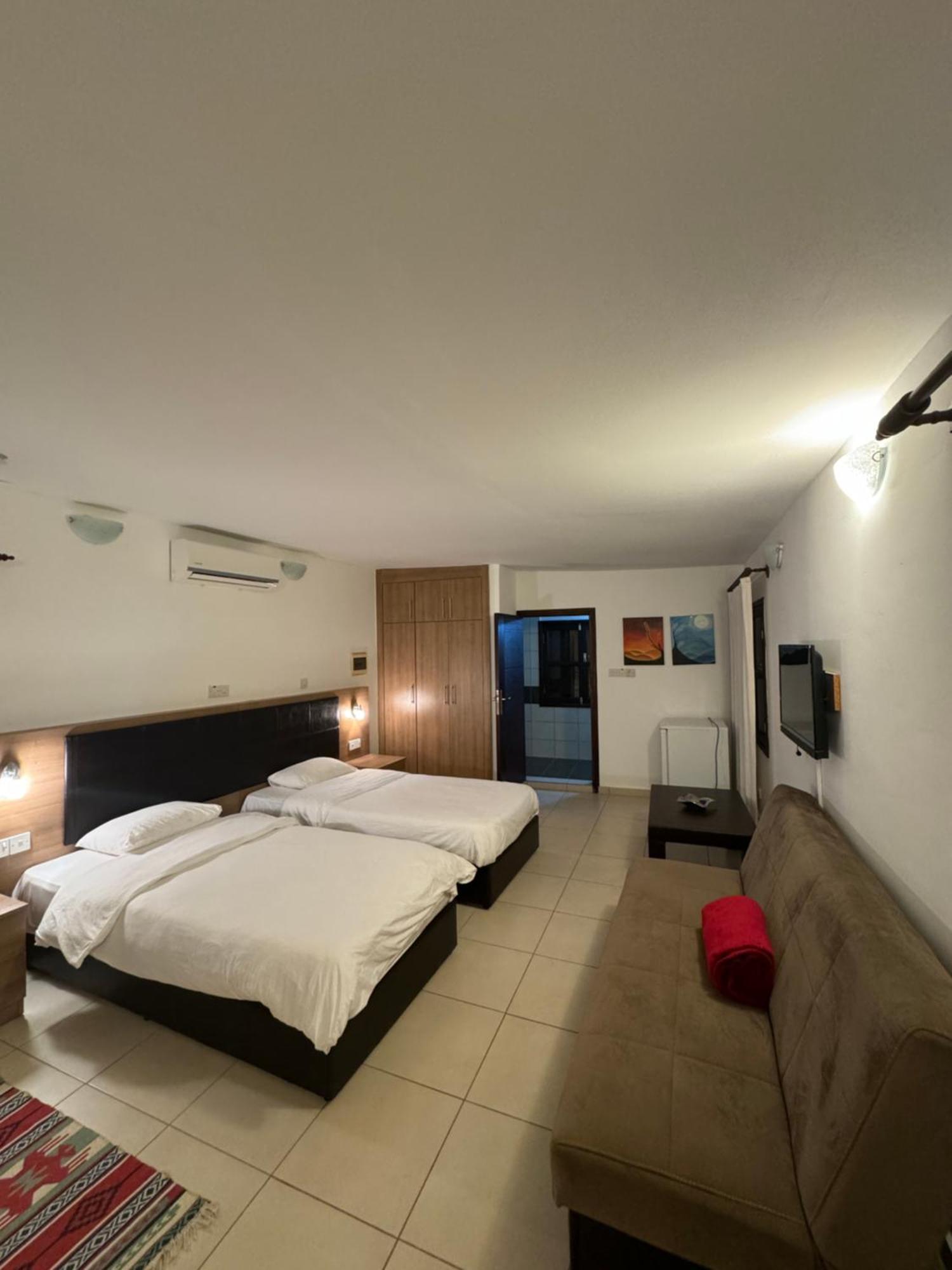Betul Guest House Famagusta  Exterior photo