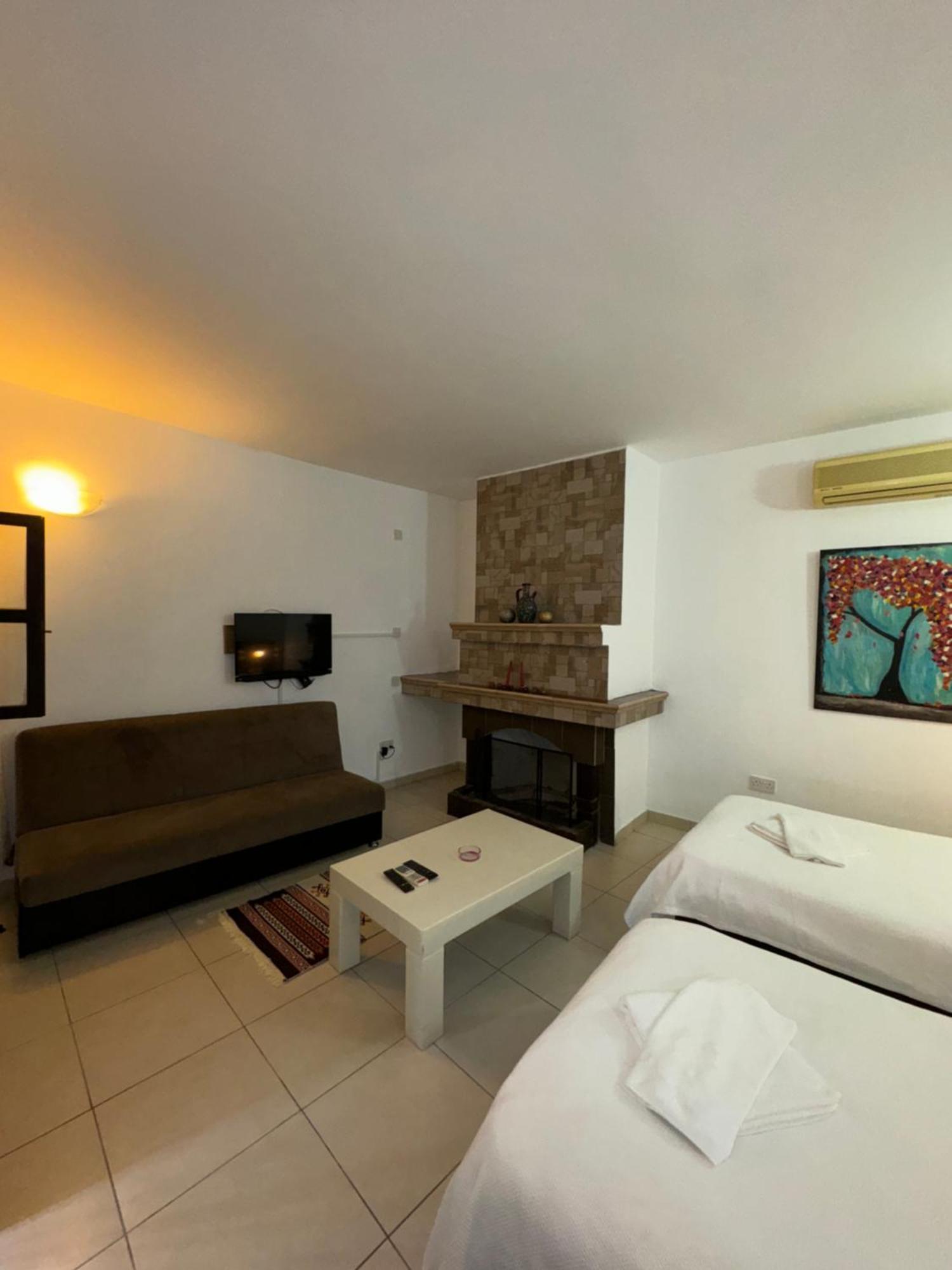 Betul Guest House Famagusta  Exterior photo